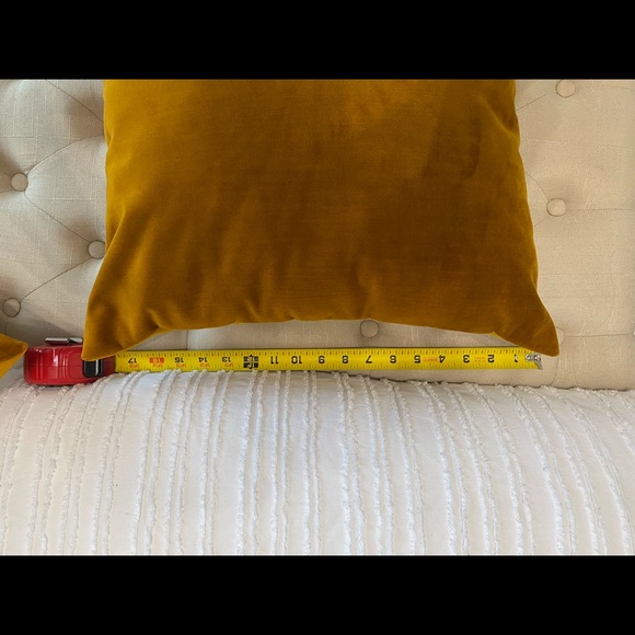 Urban outfitters pillow cover and pillow - Picture 2 of 3